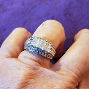 Ring, 1 carat total diamond